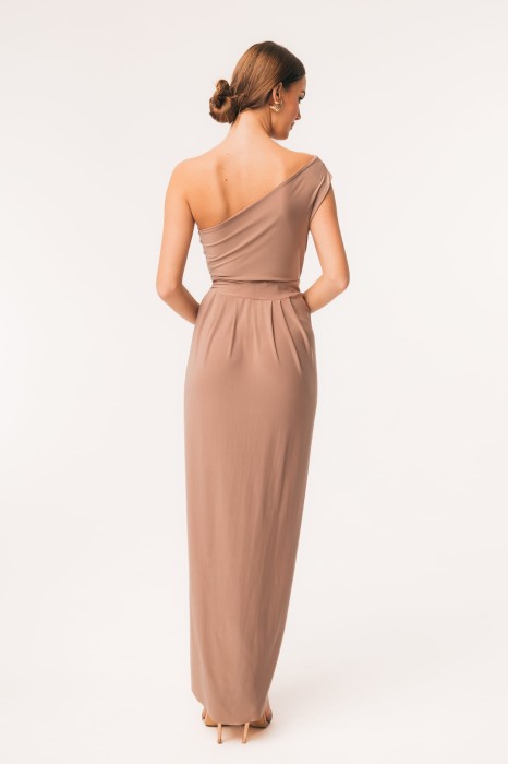 Sukienka-maxi,-asymetryczna-Eris---cappuccino-tyl.jpg